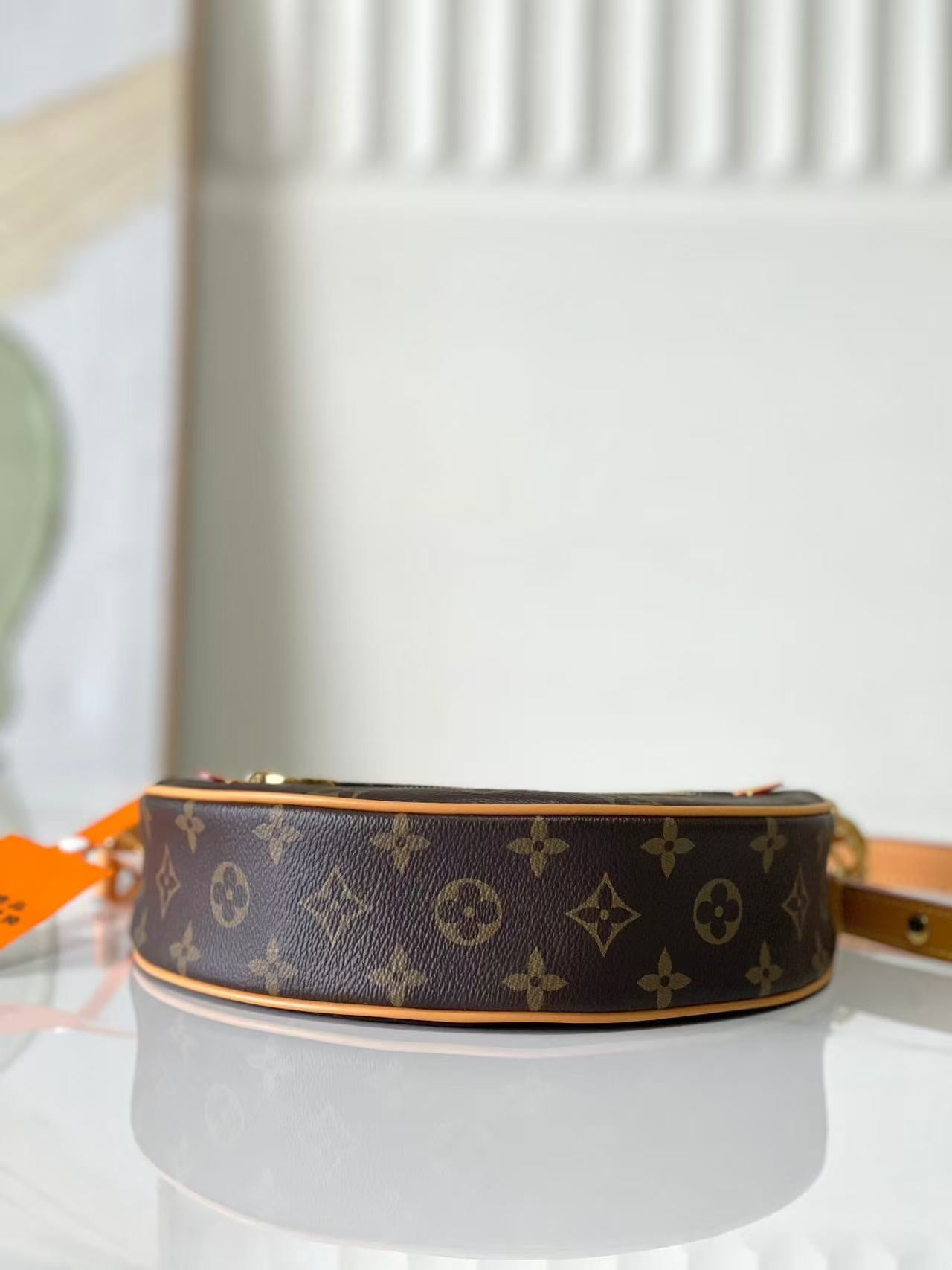 loop กระเป๋าถือ