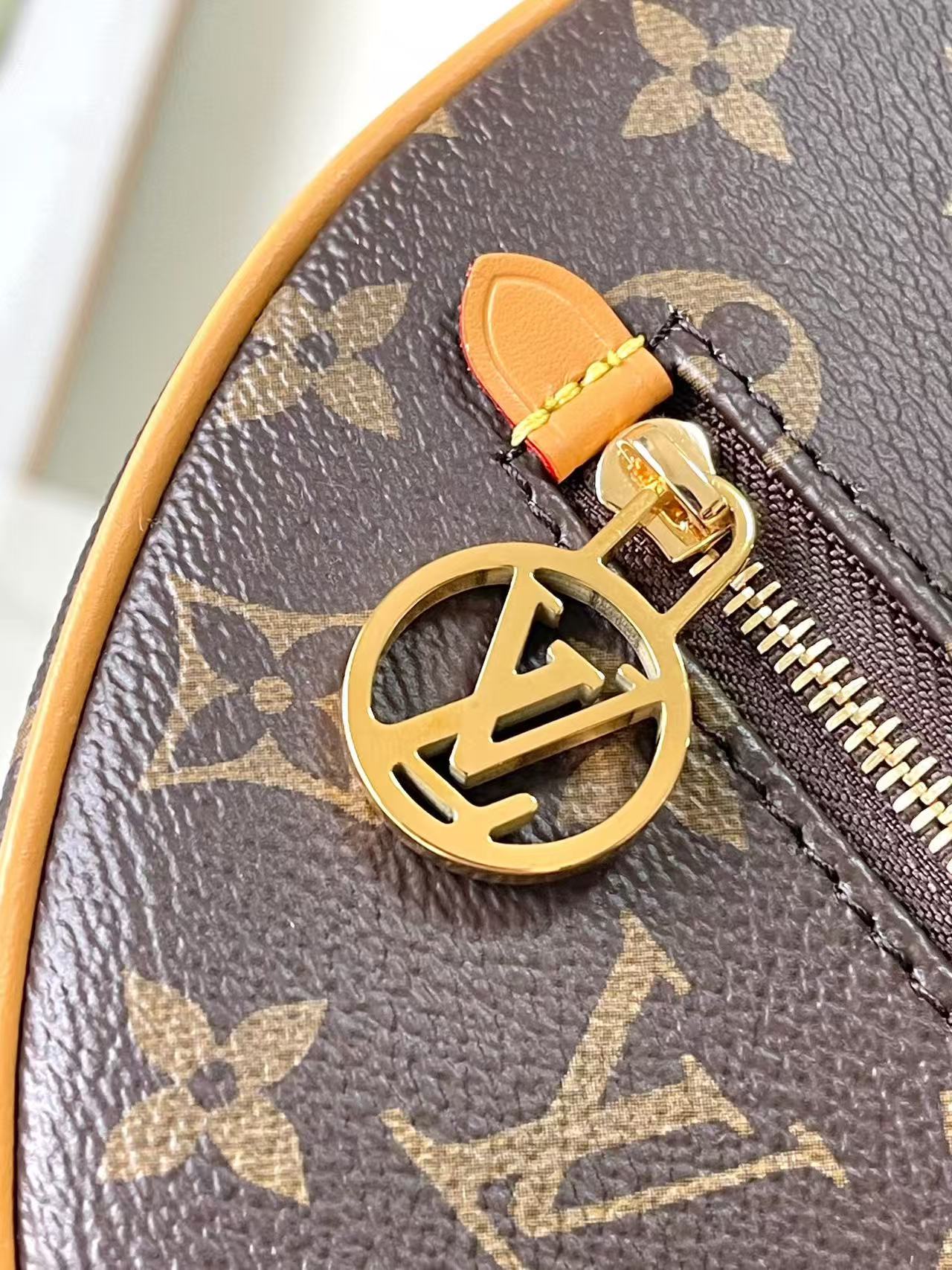 loop กระเป๋าถือ