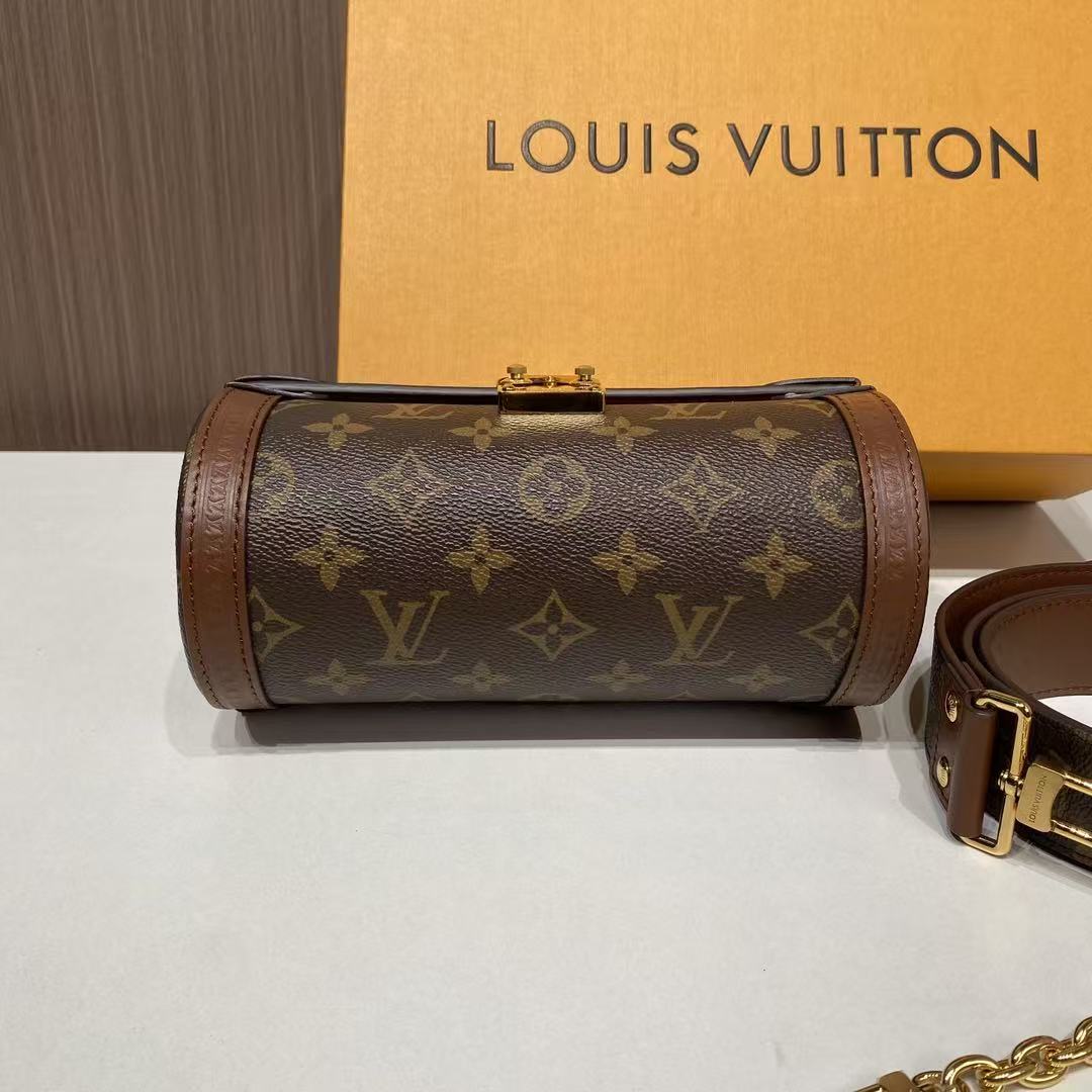 lv  ปาปิยอง