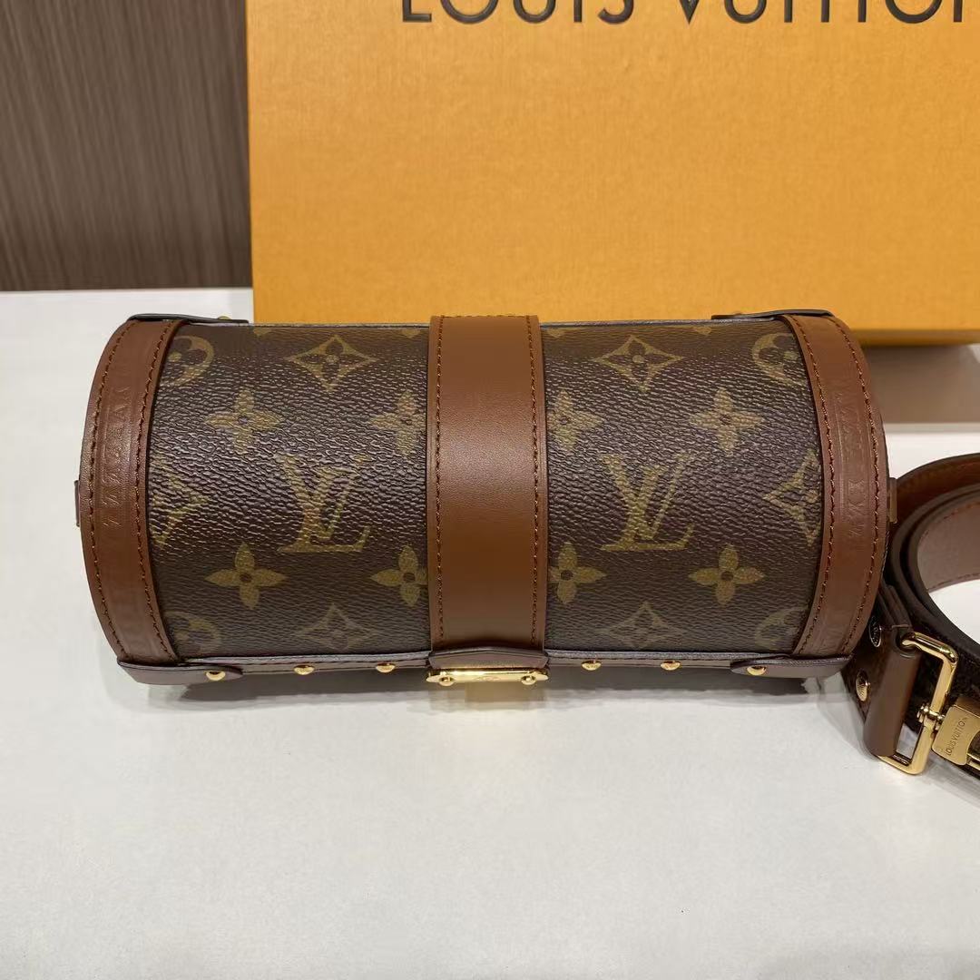 lv  ปาปิยอง