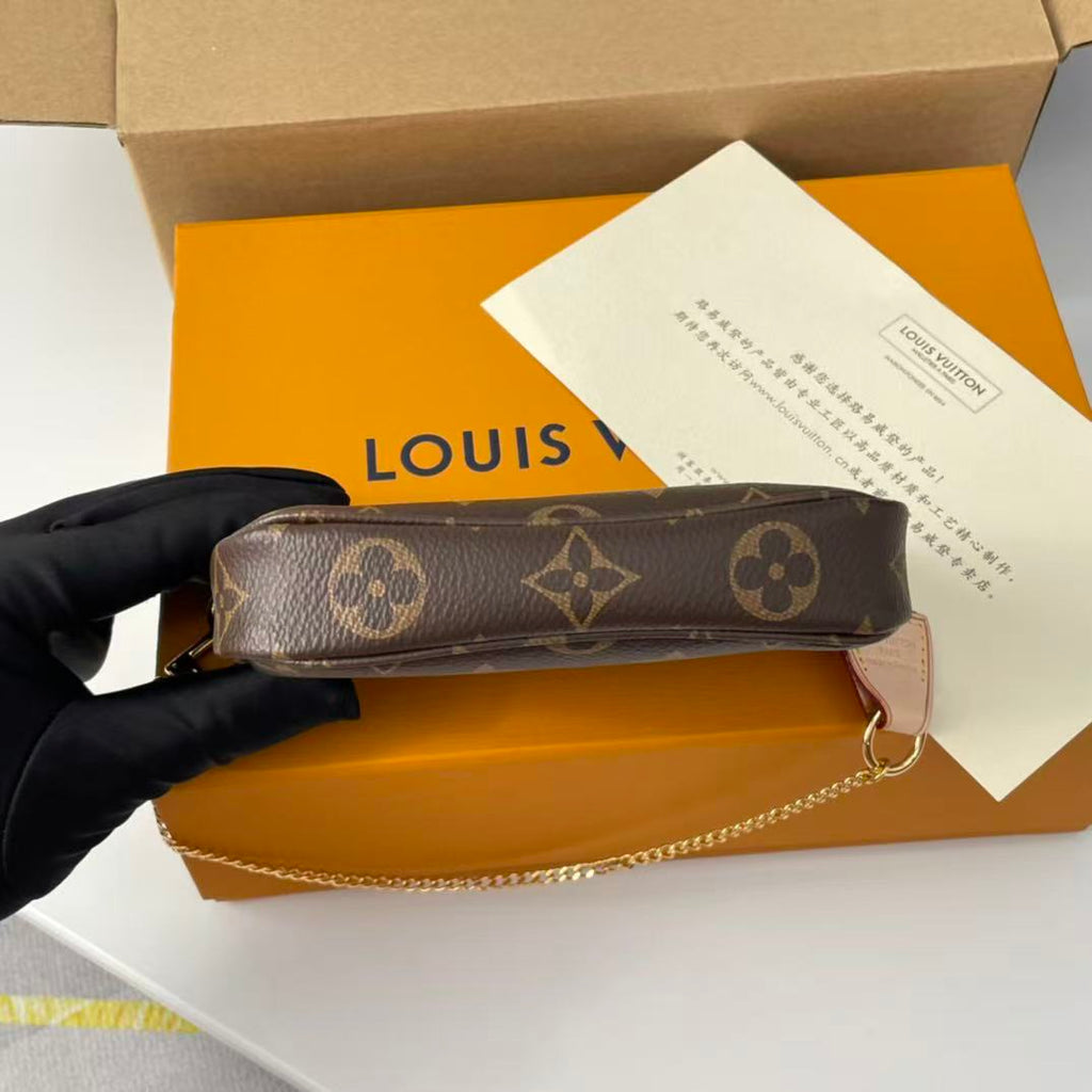 lv กระเป๋าไพ่นกกระจอก