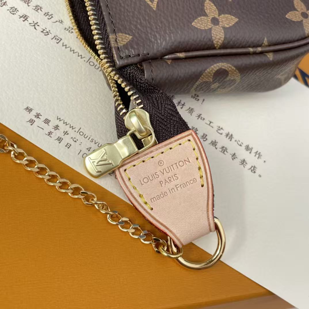 lv กระเป๋าไพ่นกกระจอก